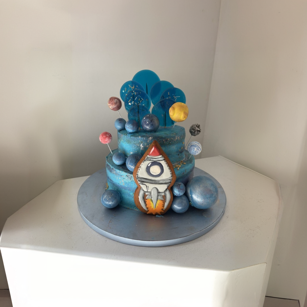 Домашний вкусный торт на день рождения из натуральных продуктов на любую тематику