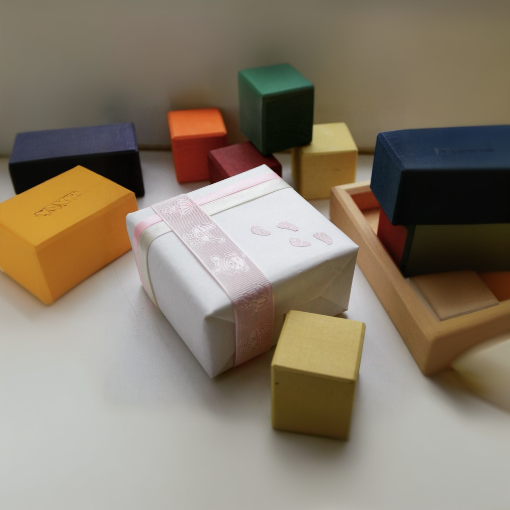 Праздничная упаковка подарков Услуга по упаковке подарков на день рождения