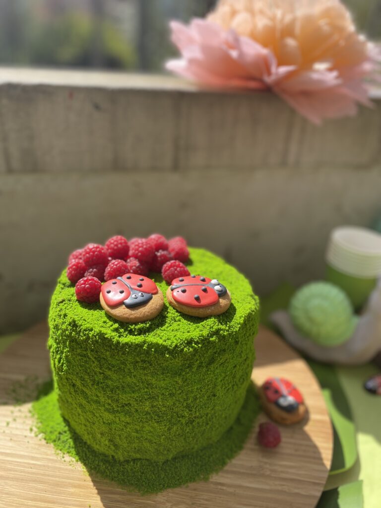 Домашний вкусный торт на день рождения из натуральных продуктов на любую тематику